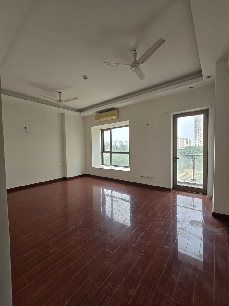 Room, gardenia-glory 4 Bedroom 2250 Sq.Ft. Apartment In Sector 46 Noida 8787559