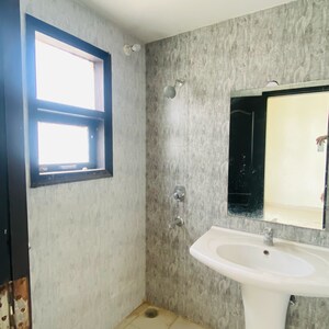 Bathroom in 3 BHK Builder Floor at Omaxe Silver Birch, Mullanpur – for Sale
