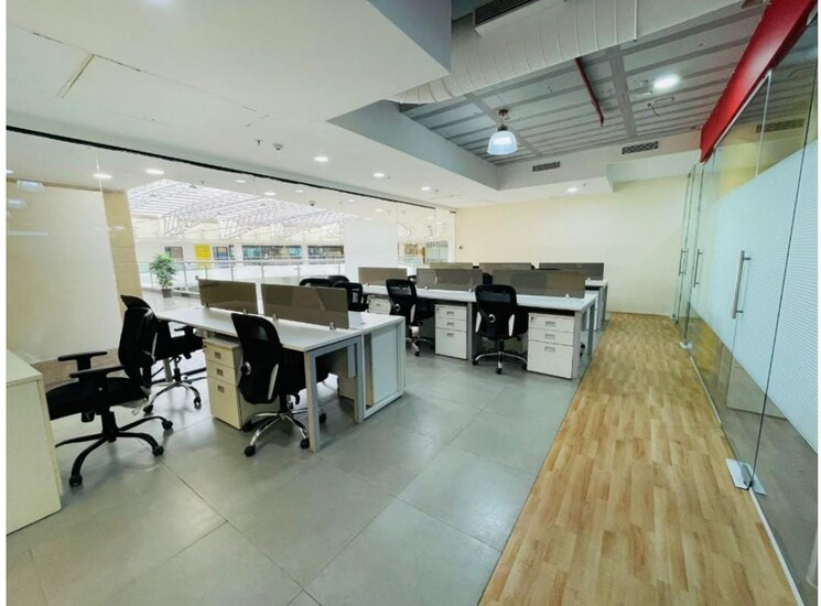  Parking, phoenix-paragon-plaza Commercial Office Space 1920 Sq.Ft. In Kurla West Mumbai 8787580