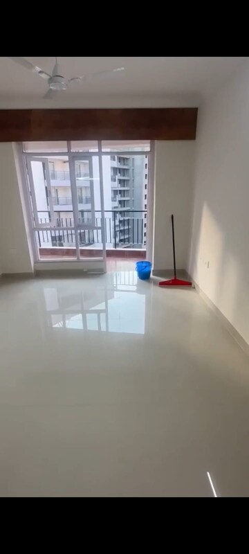 Room in 2 BHK Apartment at Signature Global City 92, Sector 92 – for Sale
