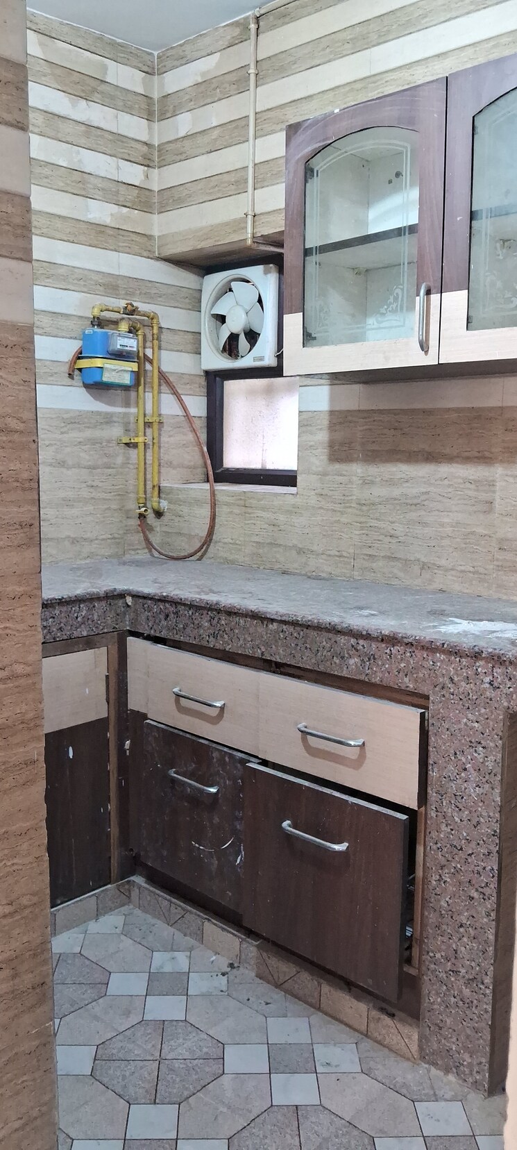 undefined, sarita vihar 2.5 Bedroom 700 Sq.Ft. Apartment In Sarita Vihar Delhi 8787620