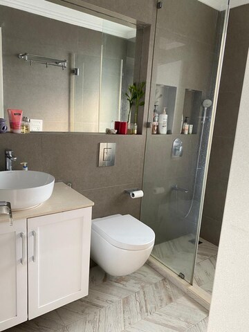 Team Area in 3 BHK Apartment at The Wadhwa Amar Jiwan, Bandra West – for Sale