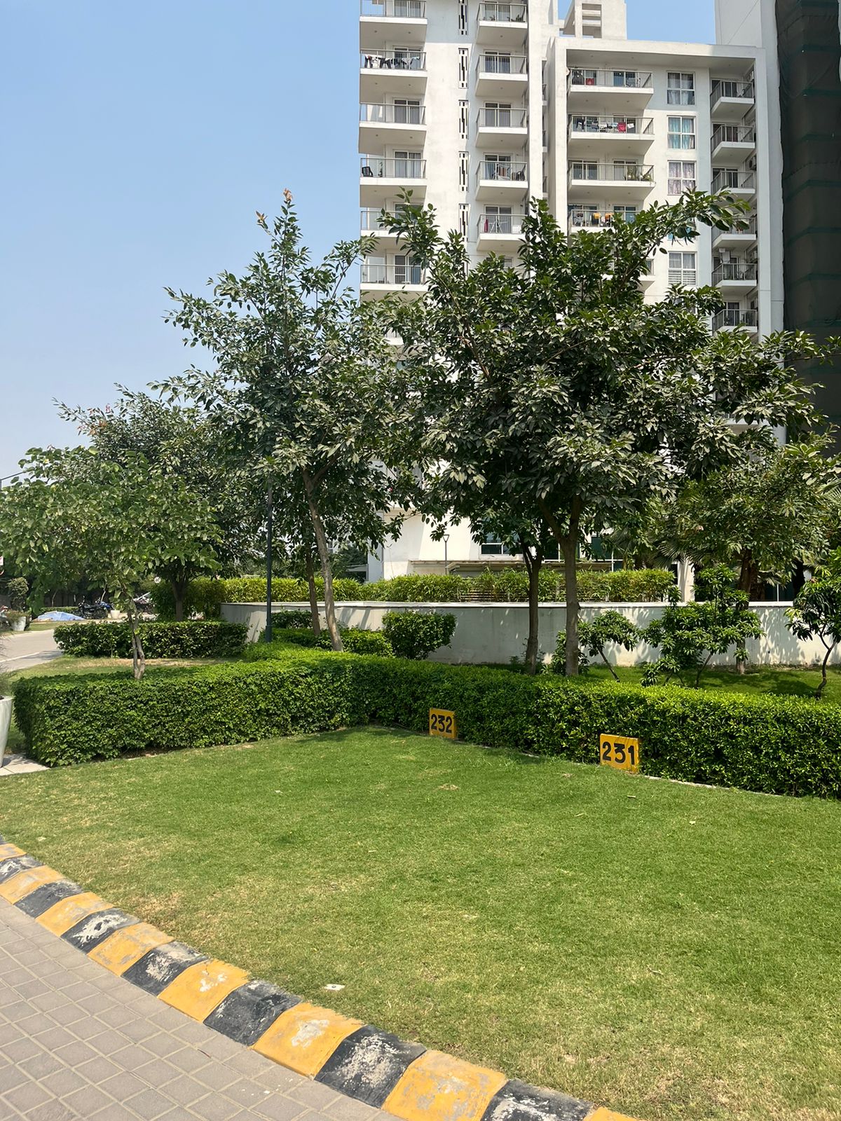 3 BHK Apartment For Sale in Tata La Vida
