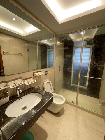 Team Area in 4 BHK Apartment at Ekta Eudora, Khar West – for Rent