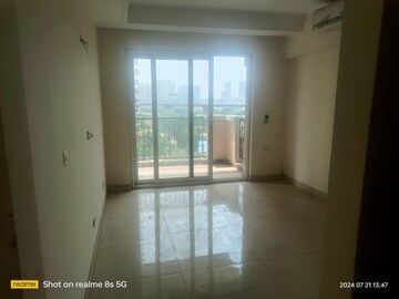 Room in 3 BHK Apartment at ATS Triumph, Sector 104 – for Sale