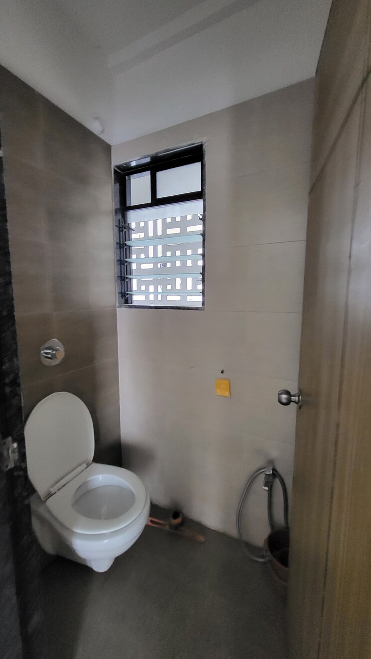 Bathroom, dynamic-crest 1 Bedroom 520 Sq.Ft. Apartment In Shilphata Thane 8787646