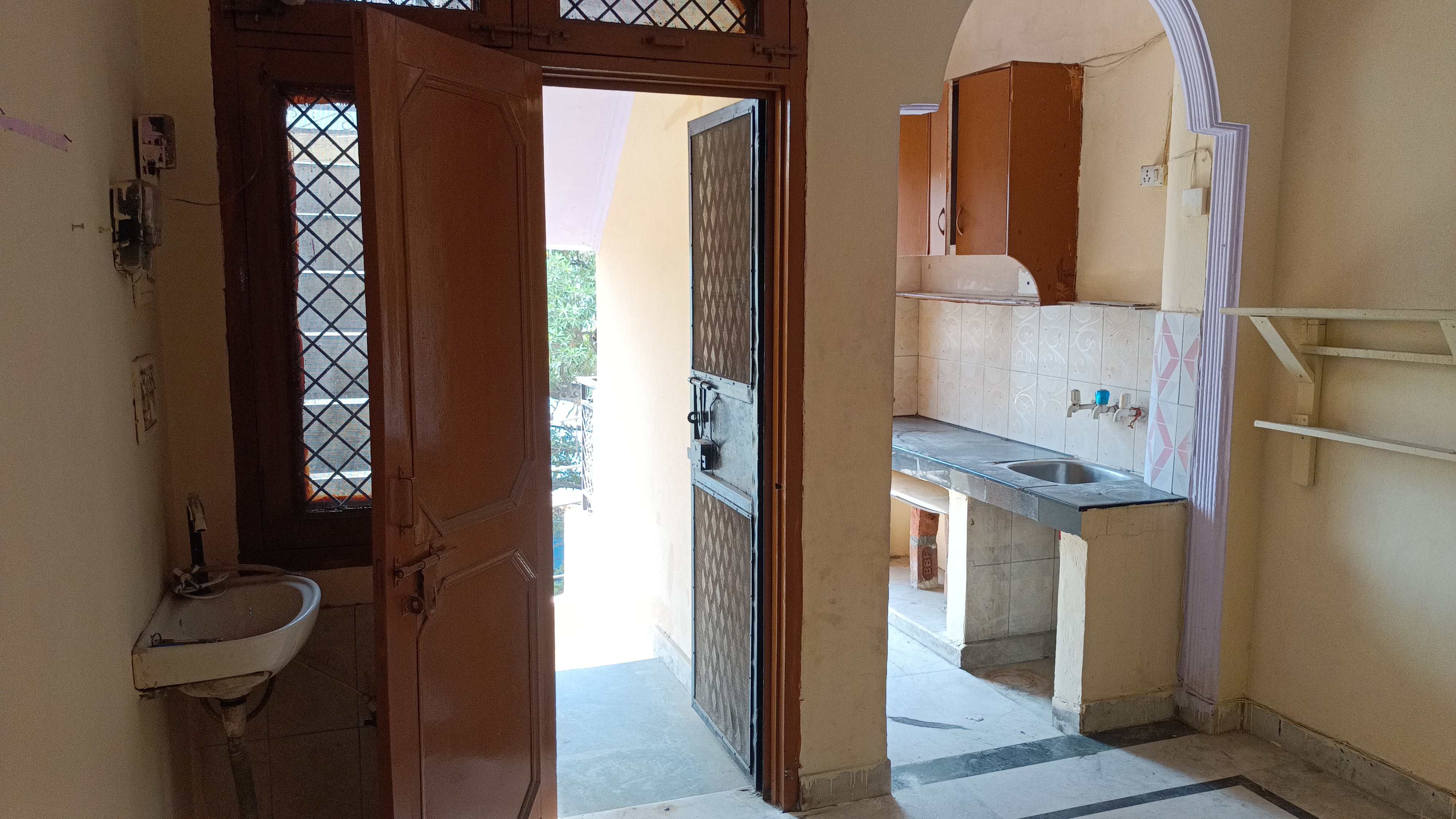 1 BHK Builder Floor For Rent in Builder Floor 