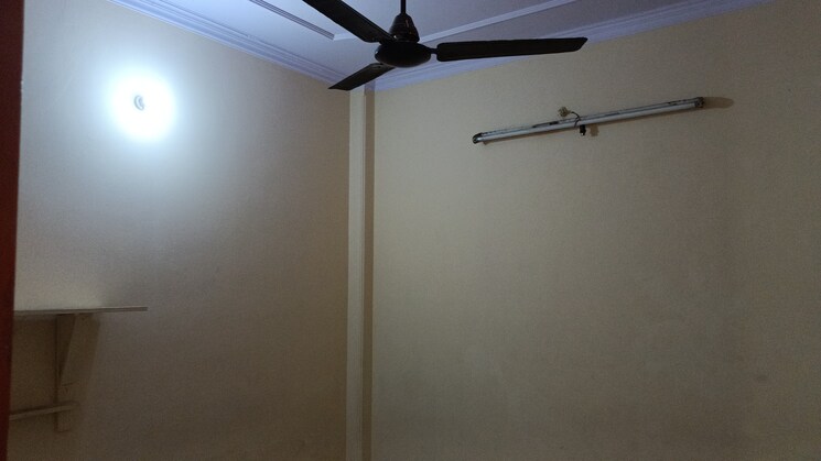 Room, vaishali sector 3 1 Bedroom 348 Sq.Ft. Builder Floor In Vaishali Sector 3 Ghaziabad 8787673