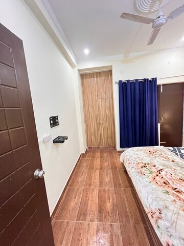 Furnished Amenities in 3 BHK Builder Floor at Sahastradhara Road – for Rent