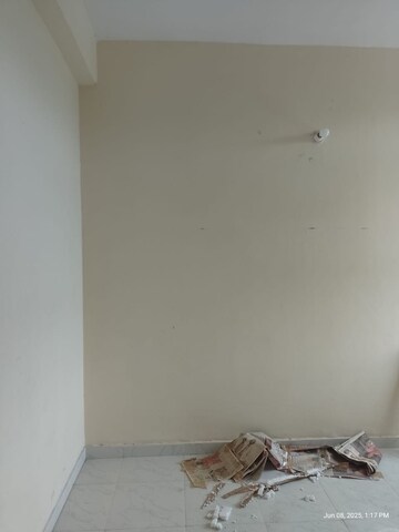 1 BHK Apartment For Rent in Omaxe GH6 EWS and LIG, Sarsawan