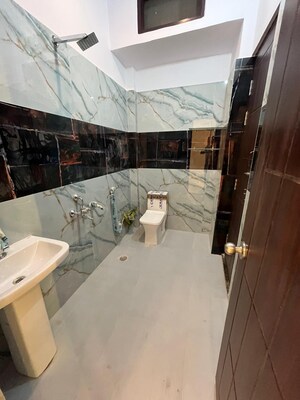 Master Bedroom in 3 BHK Independent House at Jankipuram Extension – for Sale