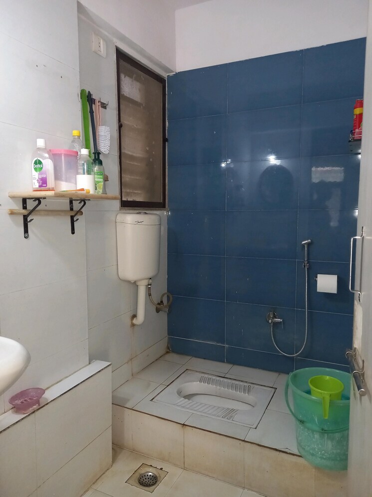 Bathroom, raunak-heights 1 Bedroom 405 Sq.Ft. Apartment In Ghodbunder Road Thane 7368443