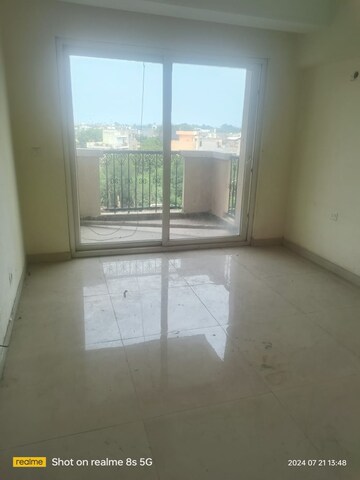 Room in 3 BHK Apartment at ATS Kocoon, Sector 109 – for Sale