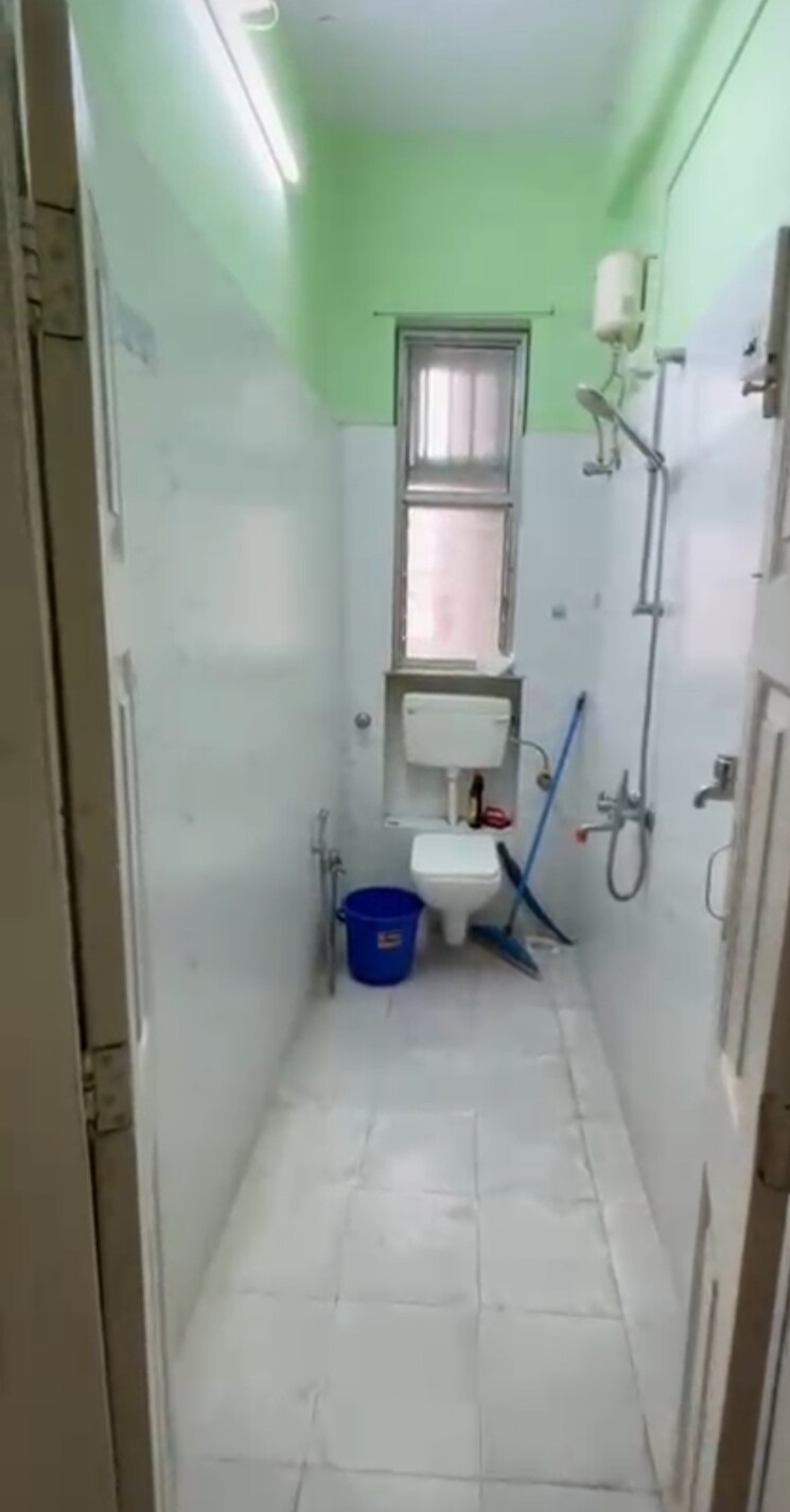 Bathroom, dadar-vijay-sadan 1 Bedroom 520 Sq.Ft. Apartment In Dadar East Mumbai 8787772