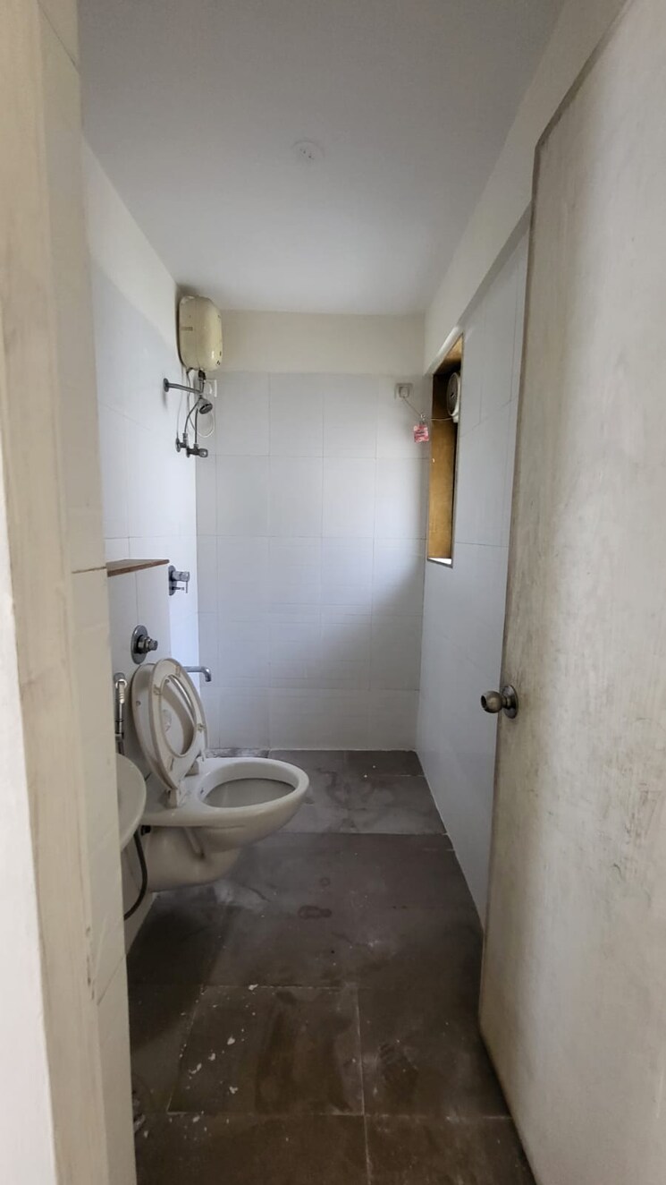 Bathroom, lodha-palava-casa-bella 1.5 Bedroom 600 Sq.Ft. Apartment In Dombivli East Thane 8787774
