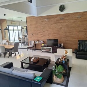 Master Bedroom in 3 BHK Builder Floor at Sector 35 – for Sale