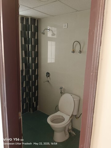 Bathroom in 3 BHK Apartment at Omaxe Waterscapes, Gomti Nagar – for Rent