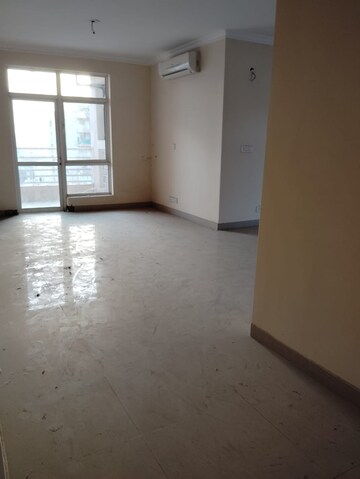 Room in 3.5 BHK Apartment at Raheja Atharva, Sector 109 – for Sale