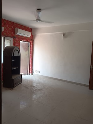 3 BHK Apartment For Sale in Sheikh Sarai