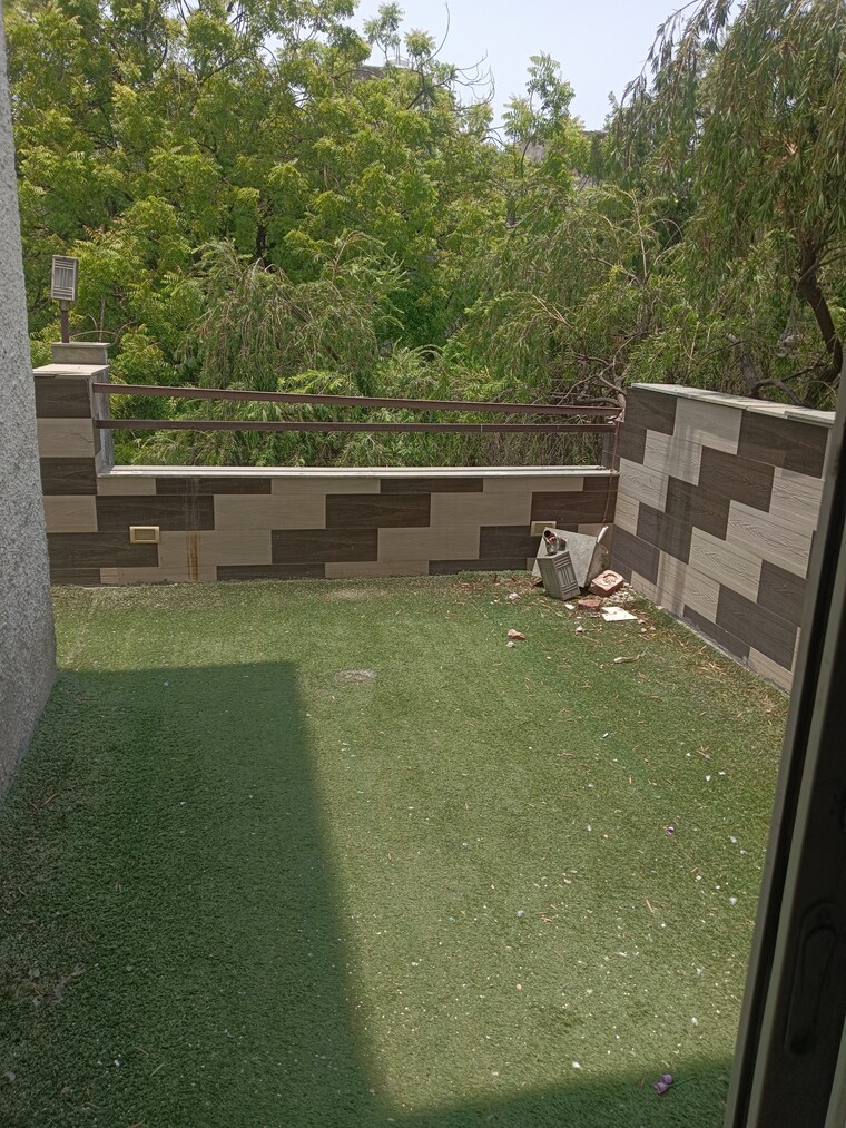 Balcony, sheikh sarai 3 Bedroom 1400 Sq.Ft. Apartment In Sheikh Sarai Delhi 8787829