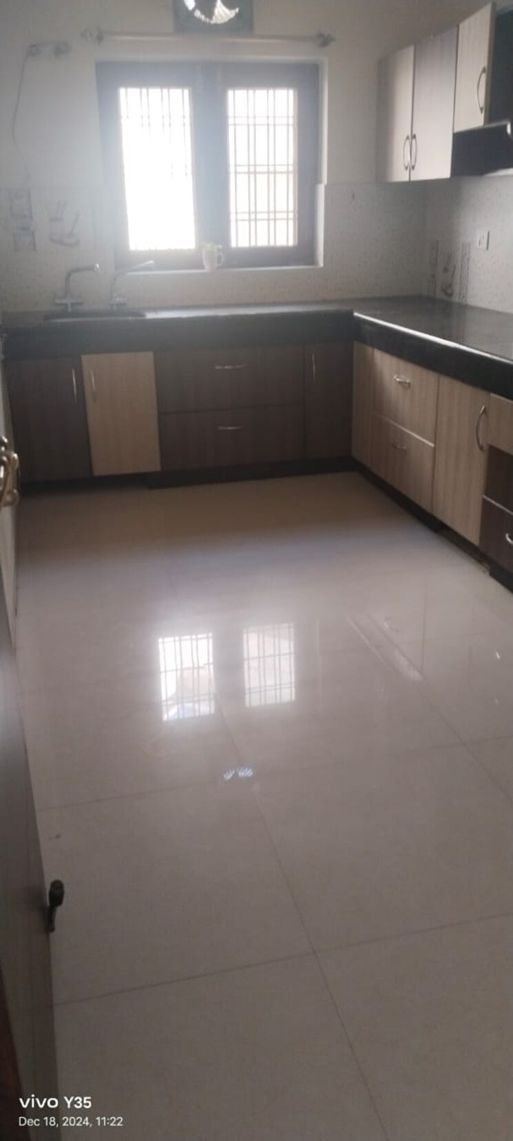 Room, gomti nagar 2.5 Bedroom 2152 Sq.Ft. Independent House In Gomti Nagar Lucknow 8787831
