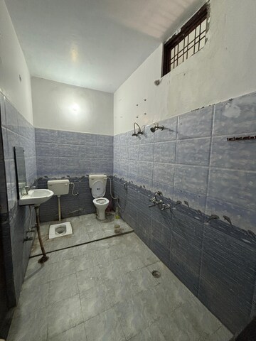 Bathroom in 2 BHK Independent House at Gomti Nagar – for Rent