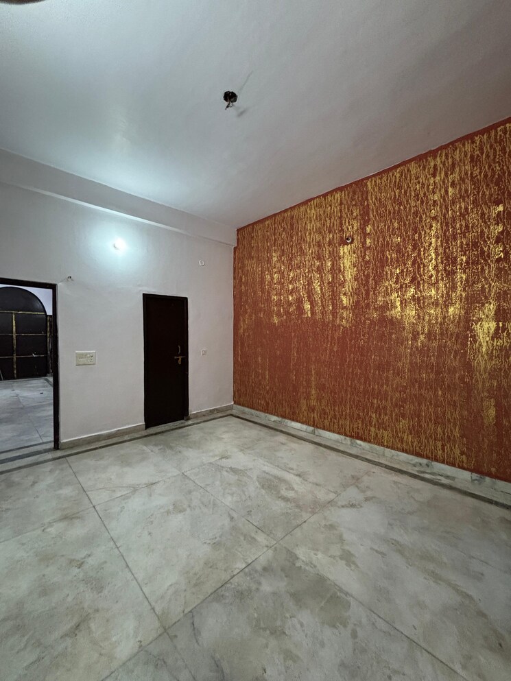 Room, gomti nagar 2 Bedroom 2152 Sq.Ft. Independent House In Gomti Nagar Lucknow 8787838