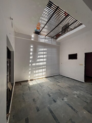 Staircase in 2 BHK Independent House at Gomti Nagar – for Rent