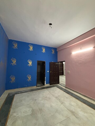 Room in 2 BHK Independent House at Gomti Nagar – for Rent