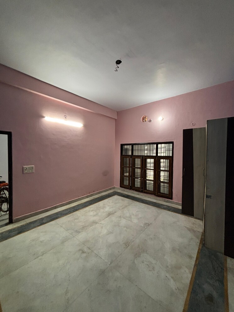 Room, gomti nagar 2 Bedroom 2152 Sq.Ft. Independent House In Gomti Nagar Lucknow 8787838