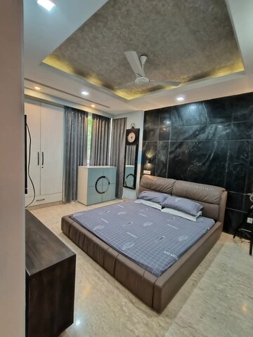 Bedroom in 2 BHK Apartment at Saket – for Rent