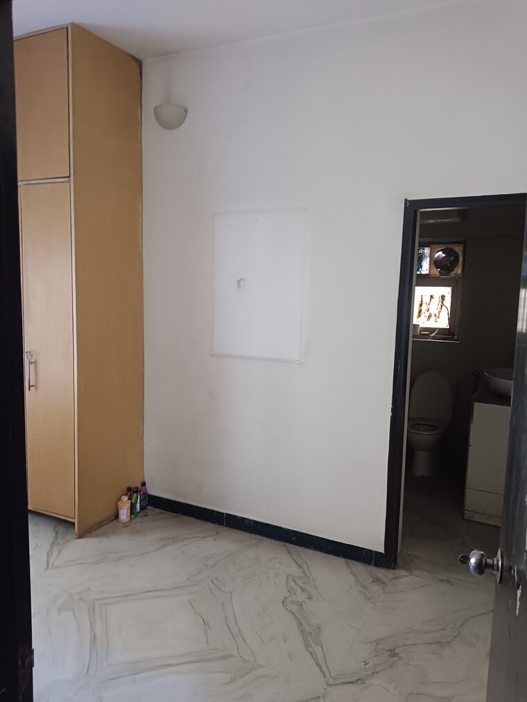 Room, sheikh sarai 2 Bedroom 1100 Sq.Ft. Apartment In Sheikh Sarai Delhi 8787841