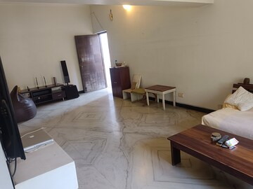 Living Room in 2 BHK Apartment at Sheikh Sarai – for Sale