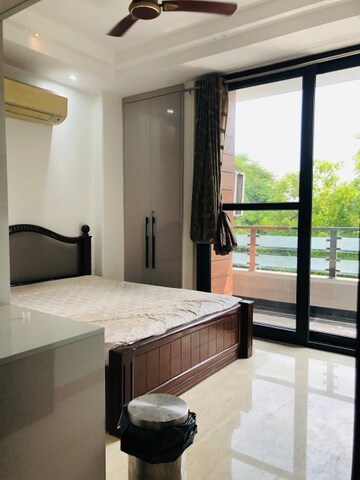 Bedroom in 2 BHK Apartment at Saket – for Rent