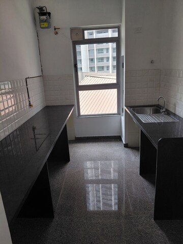 Kitchen in 3.5 BHK Apartment at Kalpataru Immensa C, Kolshet Road – for Rent