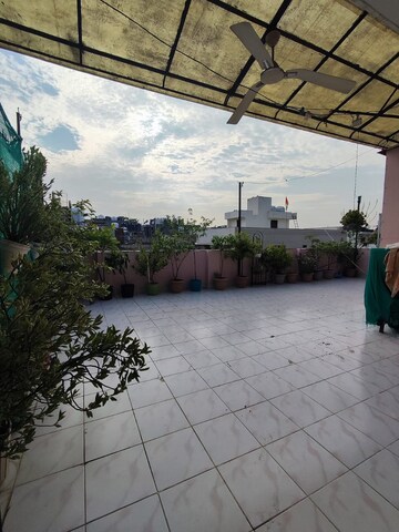 Parking in 1 RK Builder Floor at Malviya Nagar – for Rent