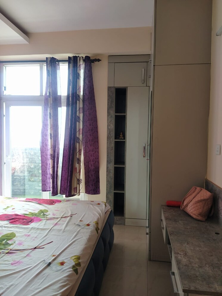 Master Bedroom, rishabh-cloud-9 3 Bedroom 1350 Sq.Ft. Apartment In Sector 1 Vaishali Ghaziabad 8787880