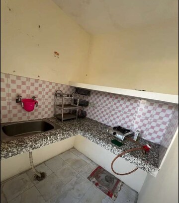 Master Bedroom in 2 BHK Builder Floor at Sector 37 – for Rent