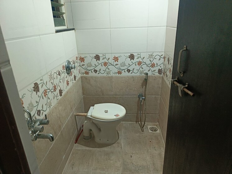 Bathroom, supertech-defence-colony-phase-iv 1 Bedroom 660 Sq.Ft. Apartment In Wagholi Pune 8787889
