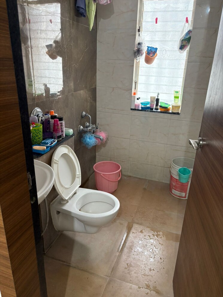 Bathroom, saheel-itrend-homes-phase-2 2 Bedroom 700 Sq.Ft. Apartment In Hinjewadi Pune 8787915