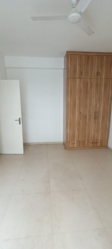 Room in 2 BHK Builder Floor at Vatika INXT Emilia floors, Sector 82 – for Rent