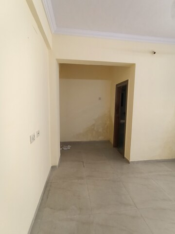 Room in 2 BHK Apartment at Dombivli West – for Rent