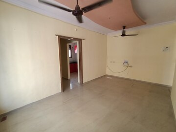 Room in 2 BHK Apartment at Dombivli West – for Rent