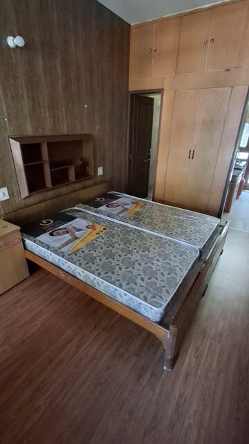 Bedroom in 1 BHK Builder Floor at Sector 38 – for Rent