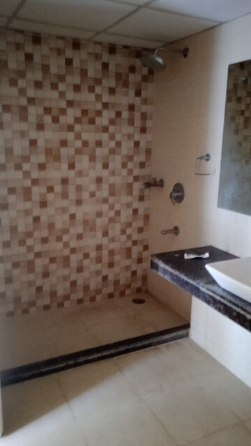 Bathroom in 3 BHK Apartment at Bestech Park View Sanskruti, Sector 92 – for Rent