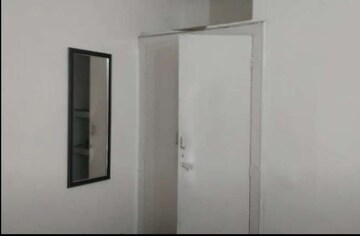 Room in 1 BHK Builder Floor at Sector 43 – for Rent