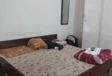 Living Room in 1 BHK Builder Floor at Sector 43 – for Rent