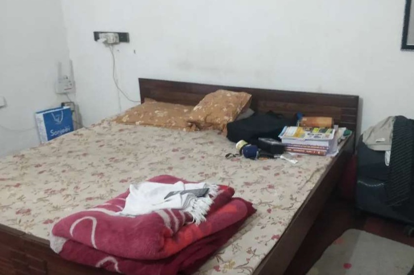 1 BHK Builder Floor For Rent in 1room With Bathroom For S
