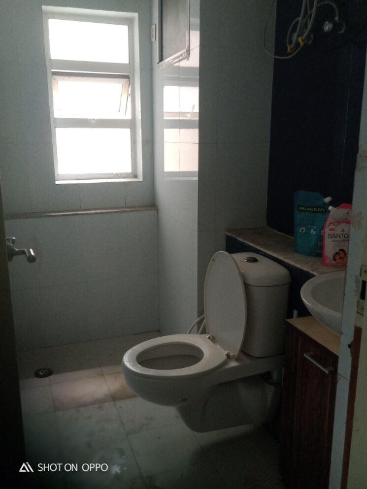 Bathroom, unitech-harmony-rajarhat 3.5 Bedroom 1800 Sq.Ft. Apartment In Rajarhat New Town Kolkata 8787972