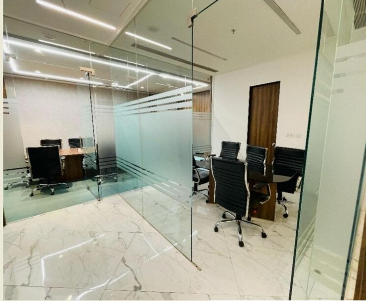Team Area, phoenix-paragon-plaza Commercial Office Space 8349 Sq.Ft. In Kurla West Mumbai 8787971